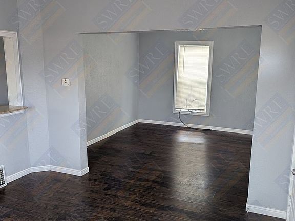 2nd image of 109 Thomas St