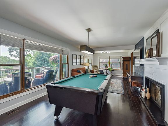 5th image of 36W434 Oak Hill Dr
