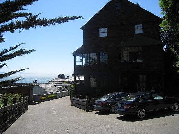 4th image of 30 Alexander Ave #30