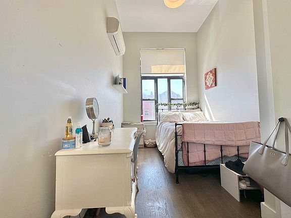 5th image of 81 Central Ave APT 3R