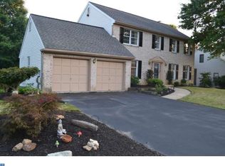 216 Charleston Dr, Wilmington, DE