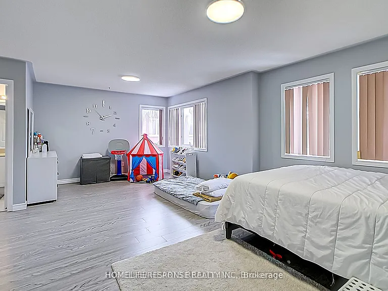 29 Rosebank Dr #911 — Photo 19
