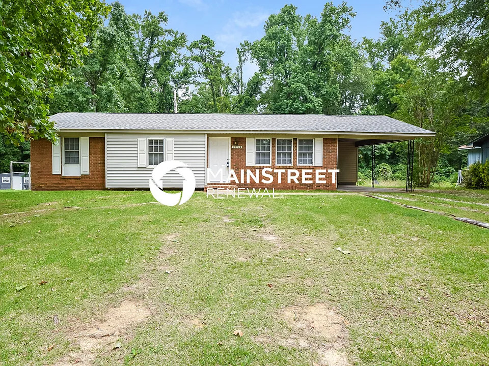 5084 Oak Leaf Cir