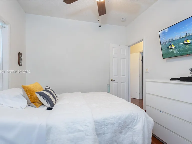 4123 Sapphire Bnd — Photo 51