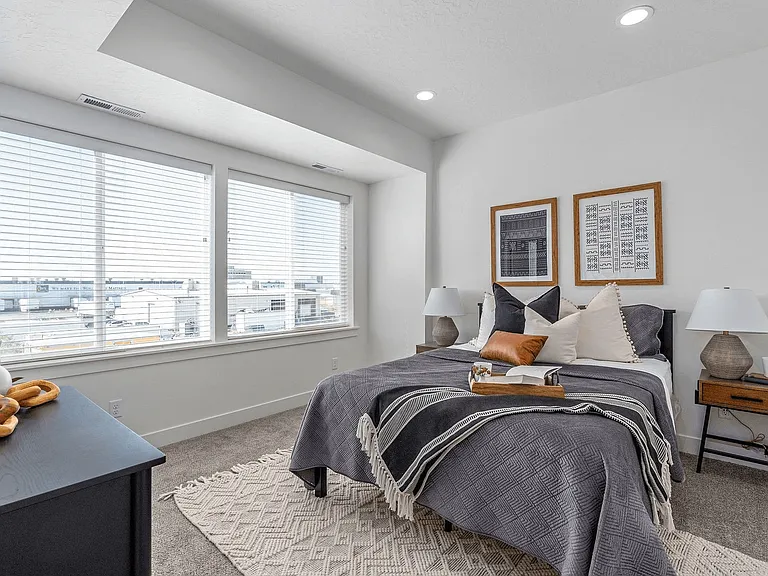 Central Heights Townhomes — Photo 71