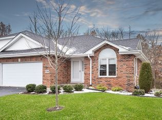 27148 S Fountainview Dr, Crete, IL 60417