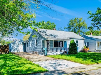 30 Toelsin Rd, Cheektowaga, NY, 14225