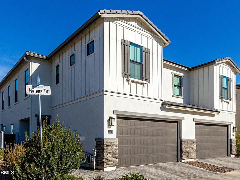 4810 E Helena Dr — Photo 3