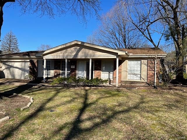 670 Brookstone Dr Florissant MO 63033 Zillow