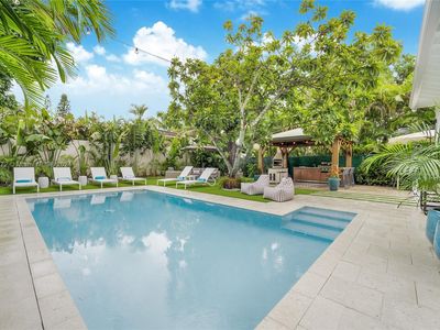 320 SW 24th Rd, Miami, FL, 33129