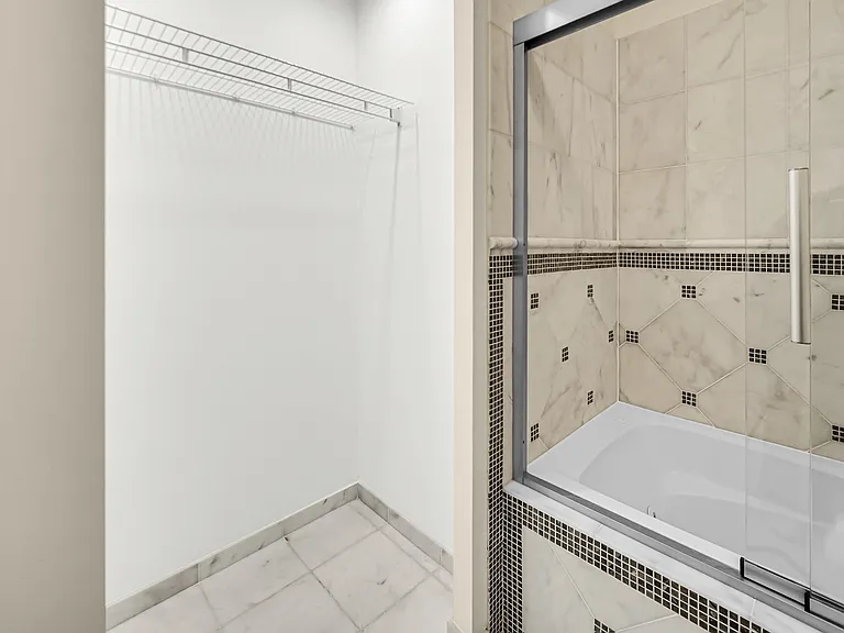 2951 N Allen Ave #1 — Photo 6