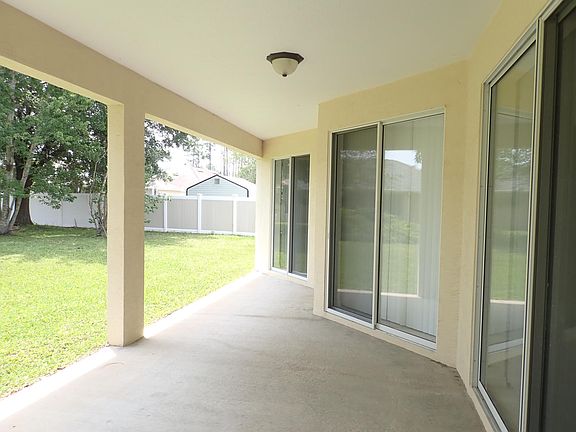 2nd image of 10 E Bourne Ln