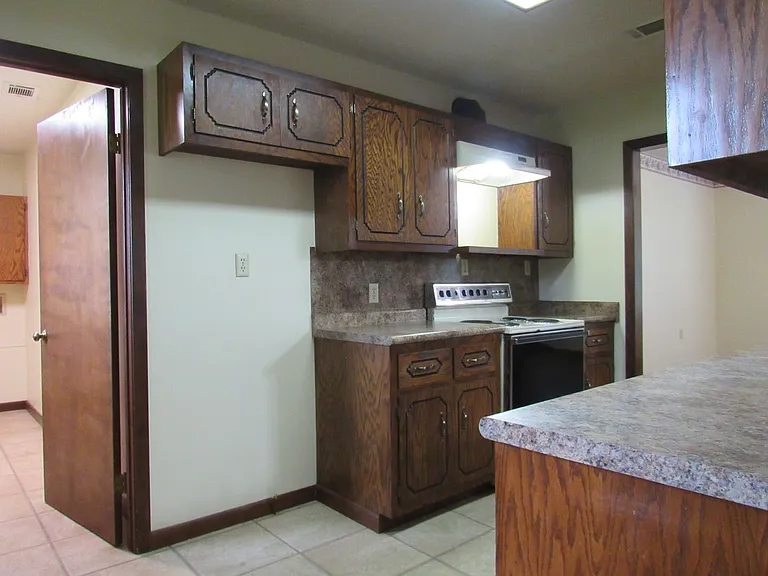 13501 Lower Steel Bend Rd — Photo 24