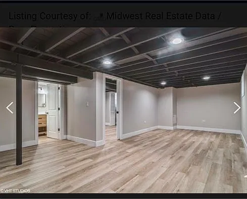 8916 S Essex Ave — Photo 21