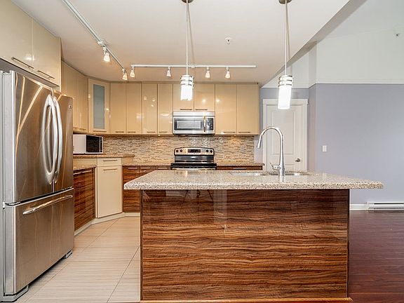 3rd image of 12039 64th Ave #419