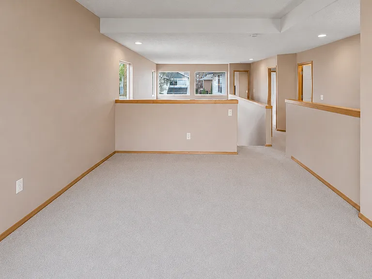 17221 SE 23rd Dr — Photo 17