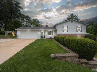 4519 Clarlane Dr, Saint Louis, MO 63128