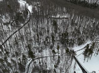 101 Canyon Rim Ct, Pipestem, WV 25979