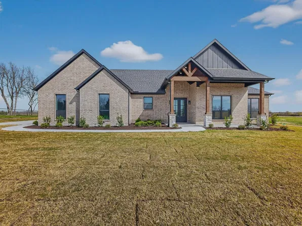 4961 County Road 1098, Celeste, TX 75423
