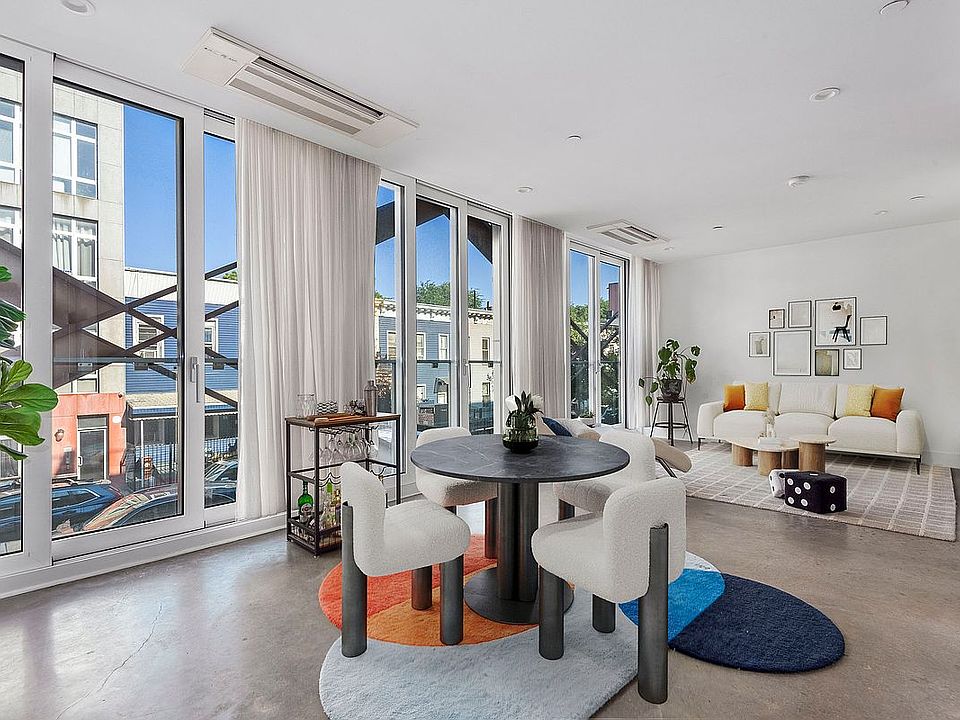 1st image of 16 Melrose St #2