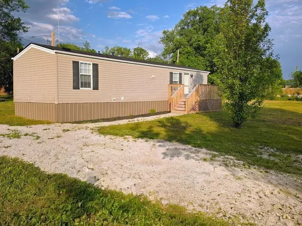 231 Sunset Dr, Clay City, KY 40312