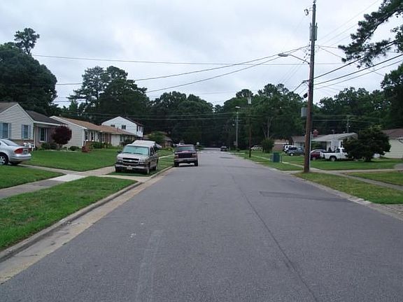 2nd image of 429 Malibu Dr