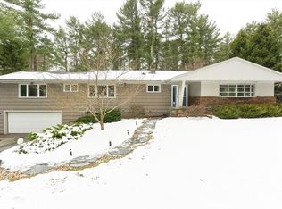 20 Wilson Rd, Bedford, MA 01730