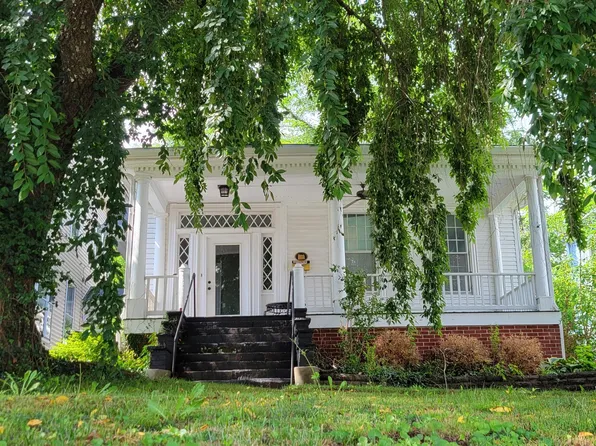 215 W Main St, Mount Sterling, KY 40353