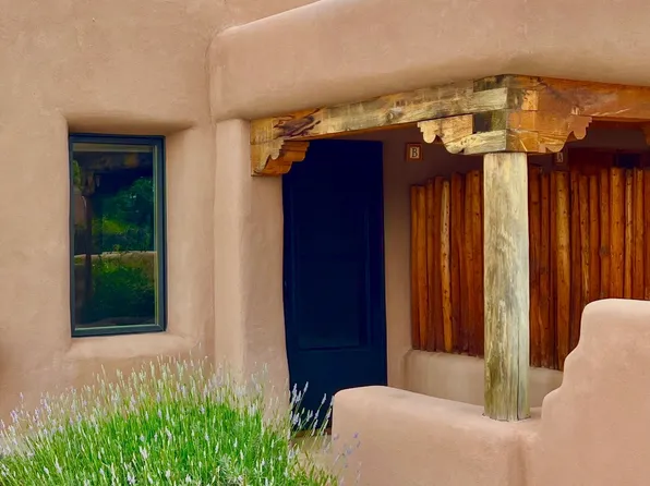 818 W Manhattan Ave APT B, Santa Fe, NM 87501