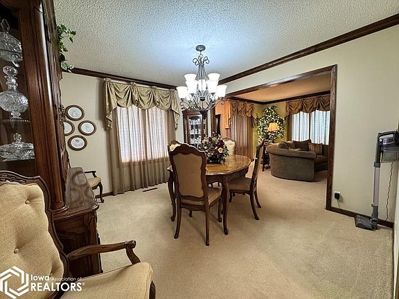 5th image of 2108 Rodlyn Rd
