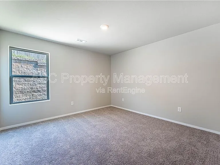 7204 SW Chestnut Hill Rd — Photo 10