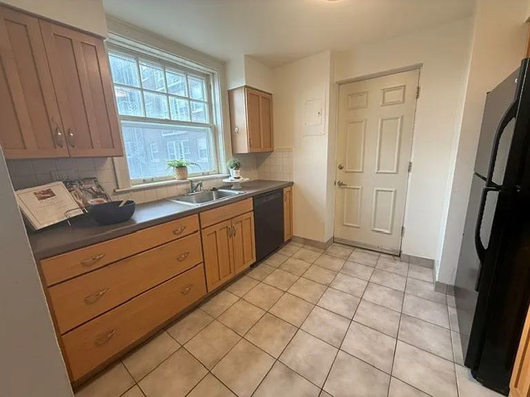 329 Belt Ave #401 — Photo 10