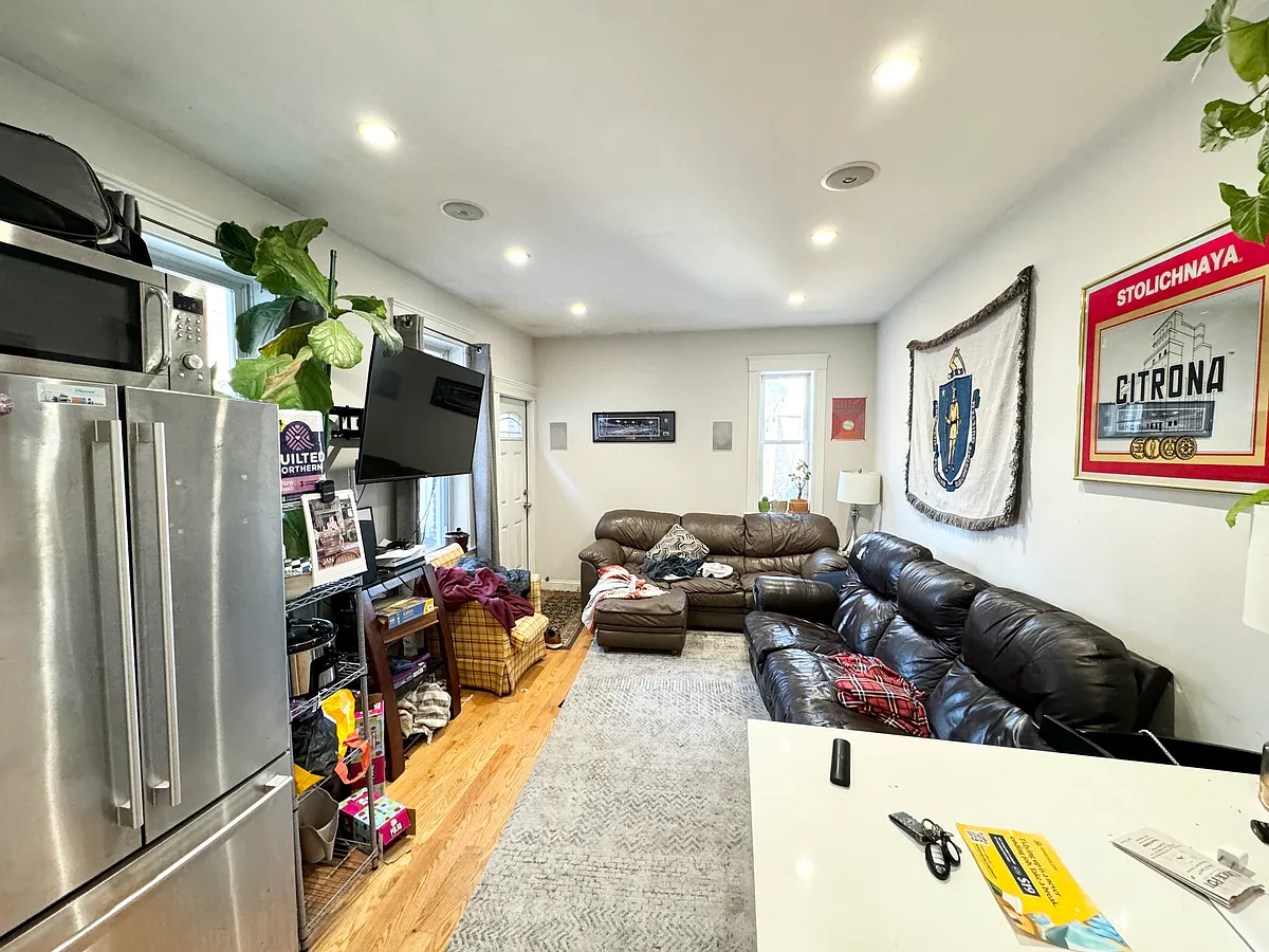 Building Photo - 7 Grant St #1L