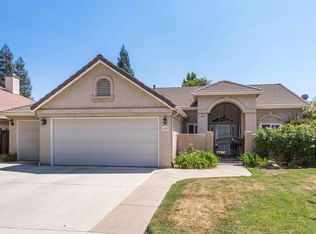 655 N Cherry Ln, Clovis, CA 93611