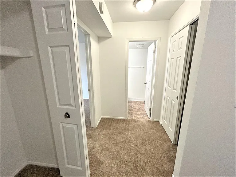 Charter Oaks Apartments — Photo 90