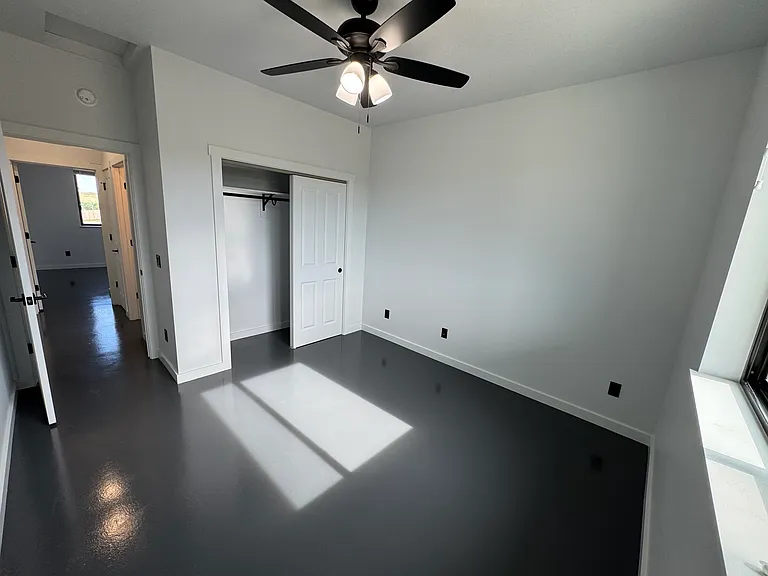 1495 Oxbow Dr — Photo 6