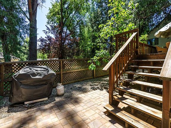 3rd image of 19571 Chaffee Cir