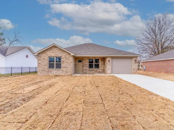 809 Mildred Ext, Trumann, AR 72472