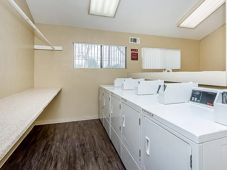 Heritage Park Montclair Senior Apartments — Photo 19