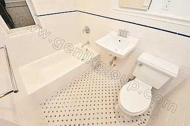 Rented by Genik Group Corp