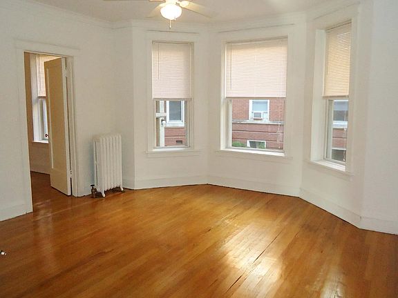 Living Room vacant
