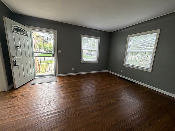 2nd image of 2115 Berdan Ave