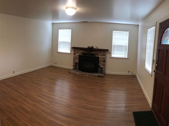 3rd image of 3781 H St