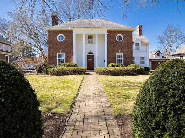 59 Brookside Dr, Rochester, NY 14618