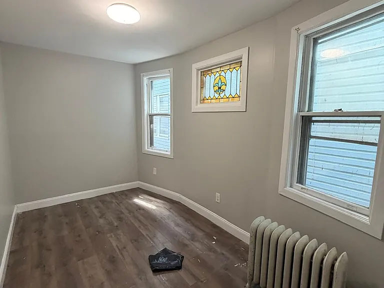 95 Heberton Ave #H — Photo 5