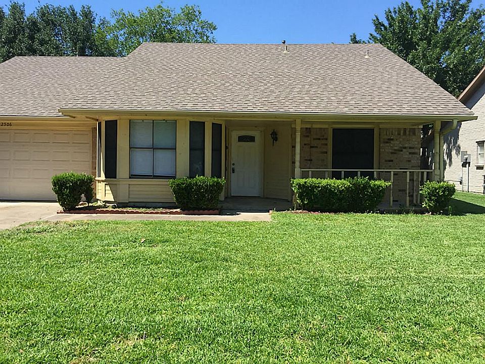 1st image of 22506 Braken Manor Ln
