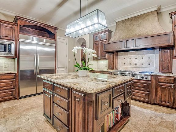 4th image of 6204 Bristol Pl