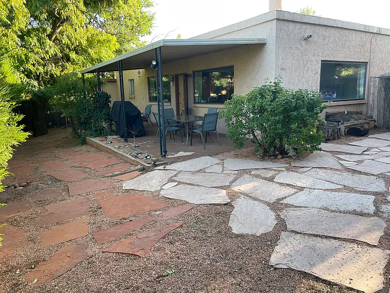 140 Stutz Bearcat Dr — Photo 35