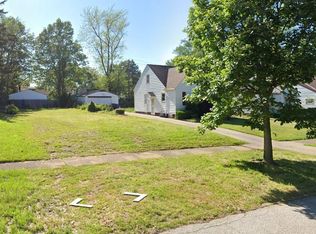 3814 Lee Heights Blvd, Cleveland, OH