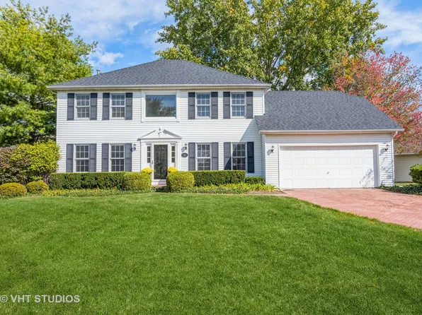 794 Clarendon Ln, Aurora, IL 60504